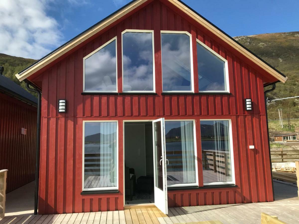 Luxurious Cabin By The Waterfront Leknes Εξωτερικό φωτογραφία